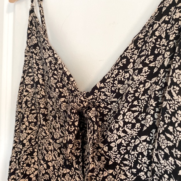 American Eagle Floral Tie Dress - Picture 3 of 4